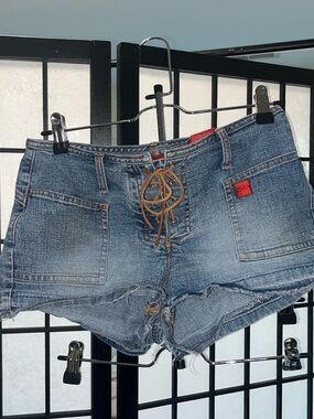 BONGO Red Label Low Rise Coyote Ugly-Esque Shorts from the early 200’s